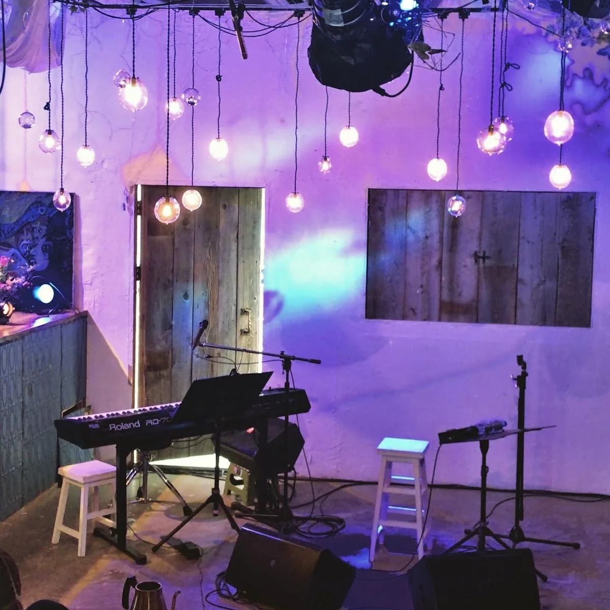Live & Cafe Fight! · 6